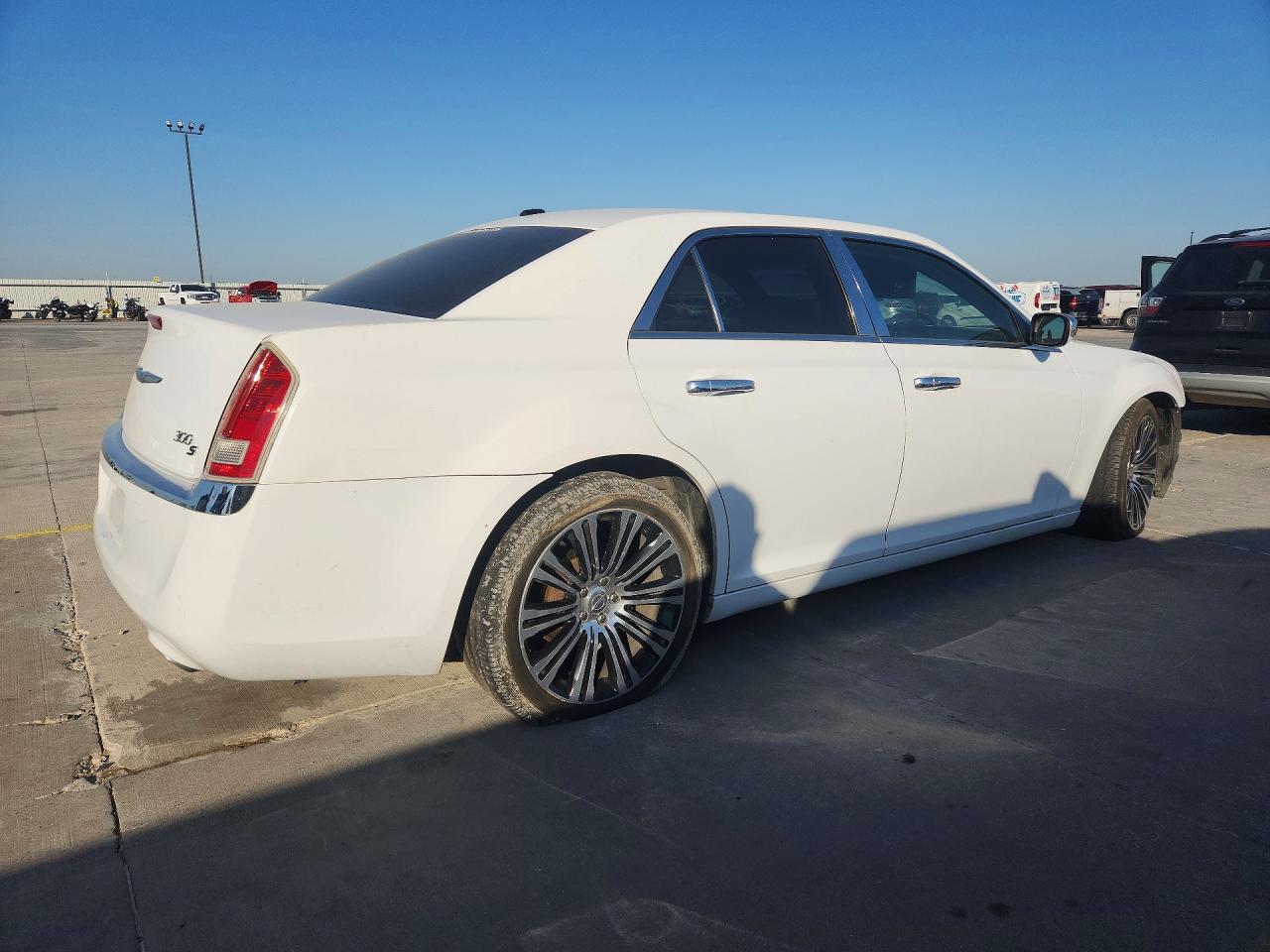 2012 Chrysler 300 - Image 3