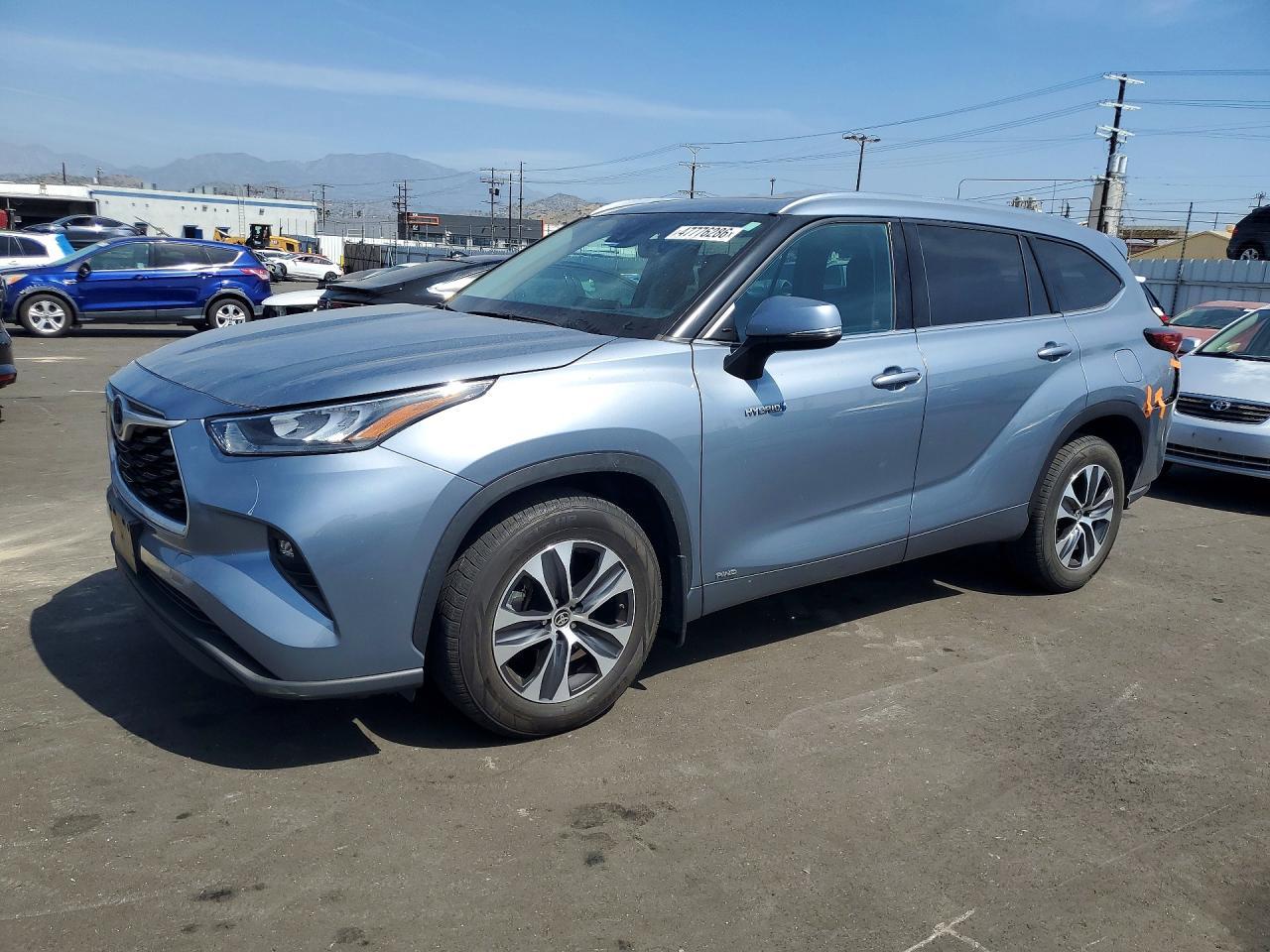 2020 Toyota Highlander Hybrid Xle