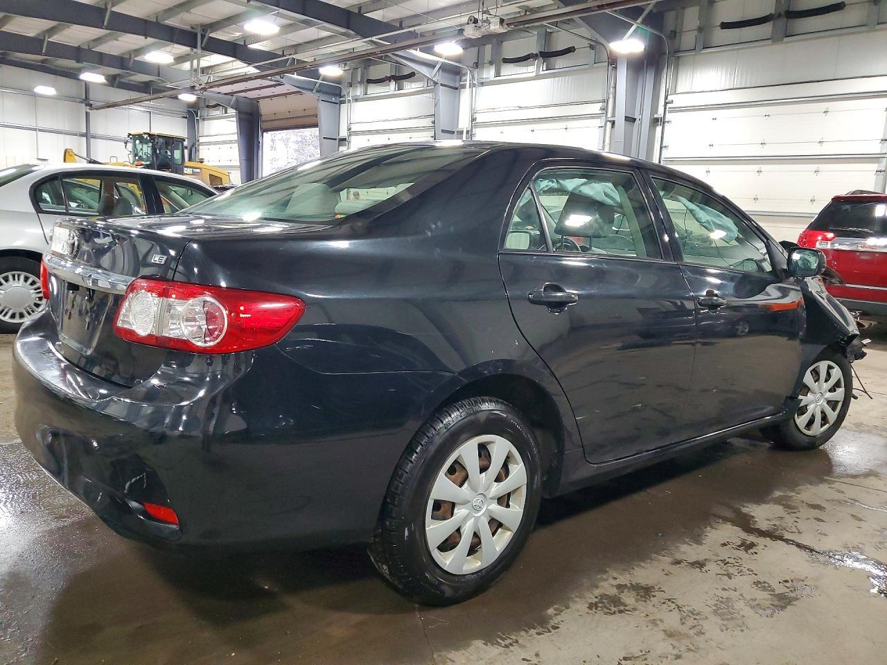 2011 Toyota Corolla Le - Image 3