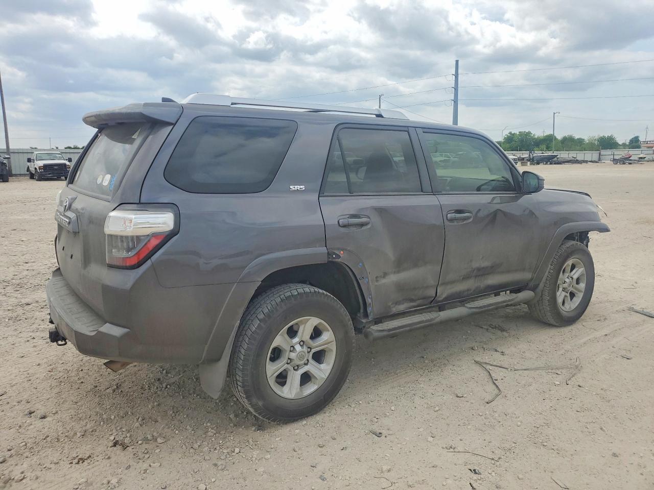 2018 Toyota 4Runner Sr5 - Image 3