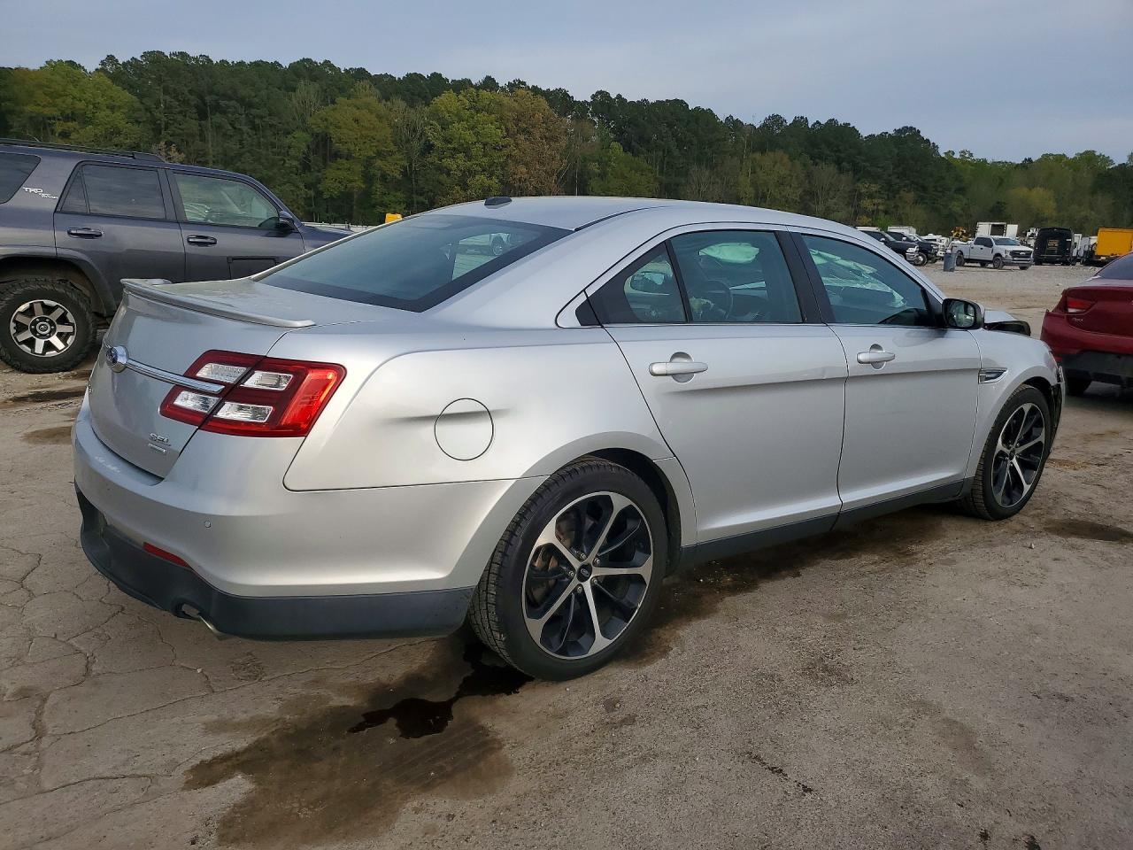 2014 Ford Taurus Sel - Image 3