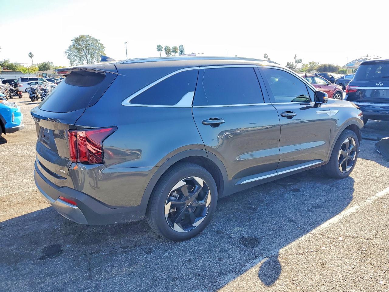 2025 Kia Sorento Hybrid - Фото 3