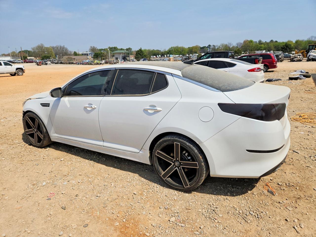 2014 Kia Optima Ex - Image 2
