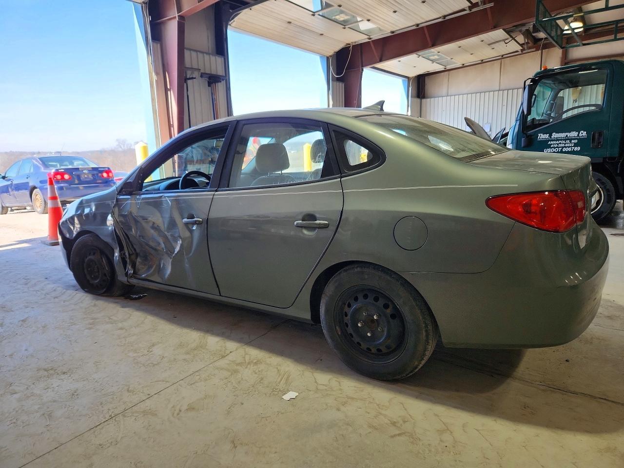 2010 Hyundai Elantra Gls - Image 2
