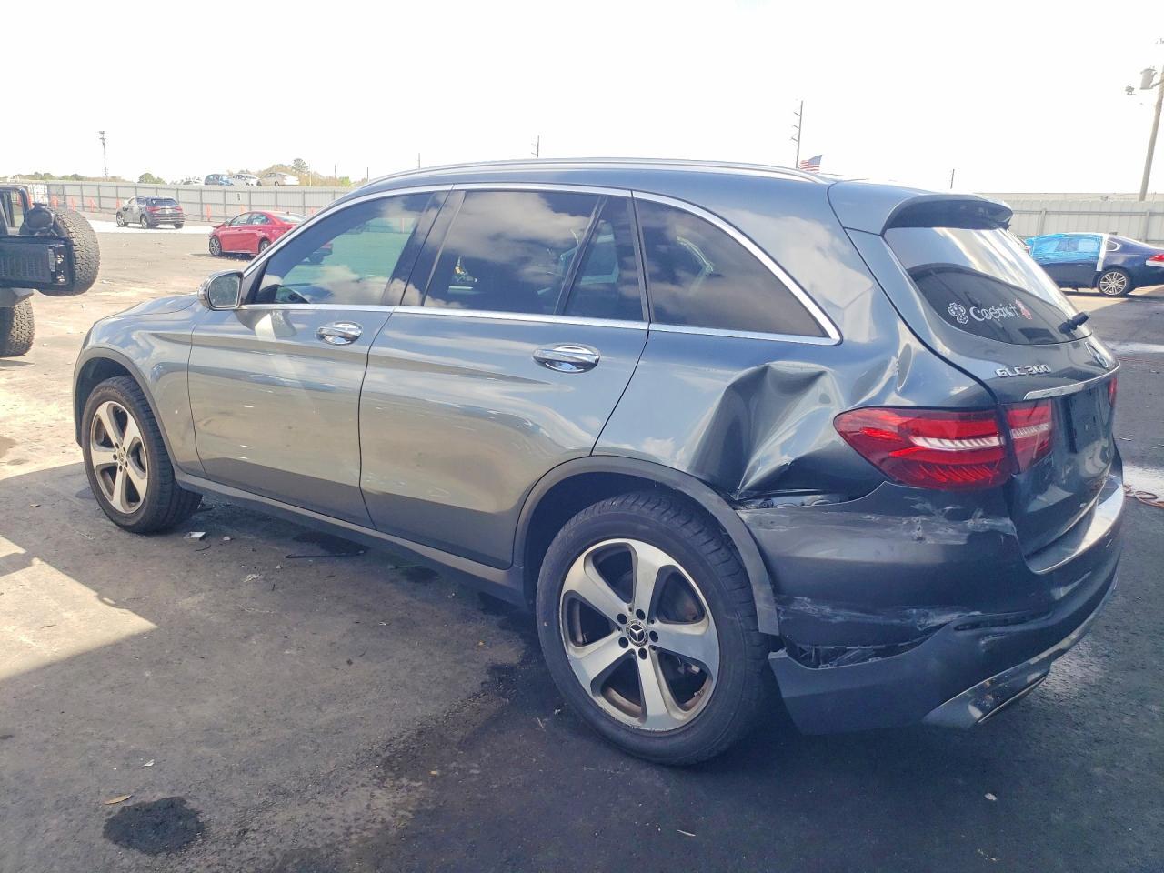 2019 Mercedes-Benz Glc 300 - Фото 2