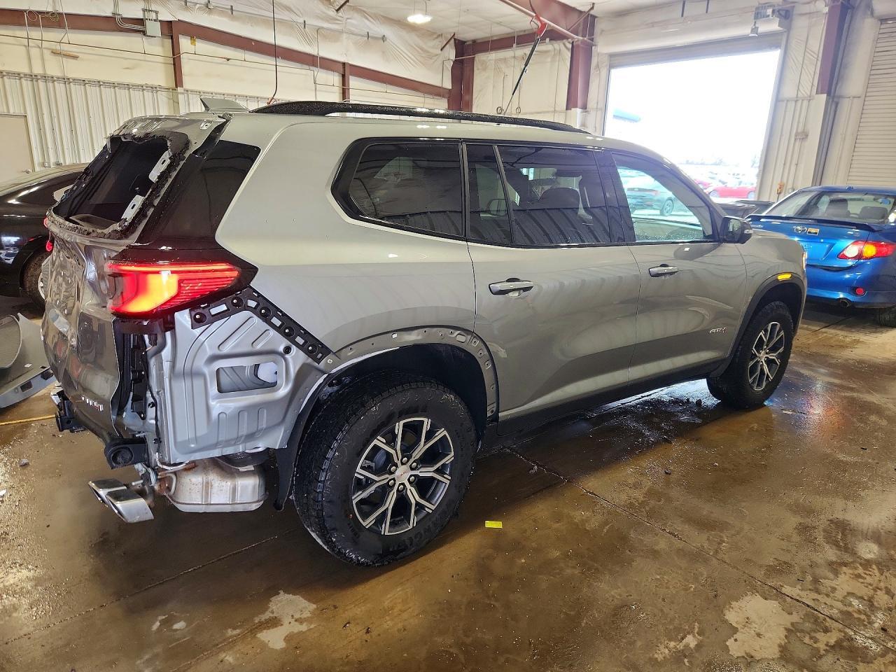 2025 GMC Acadia At4 - Image 3