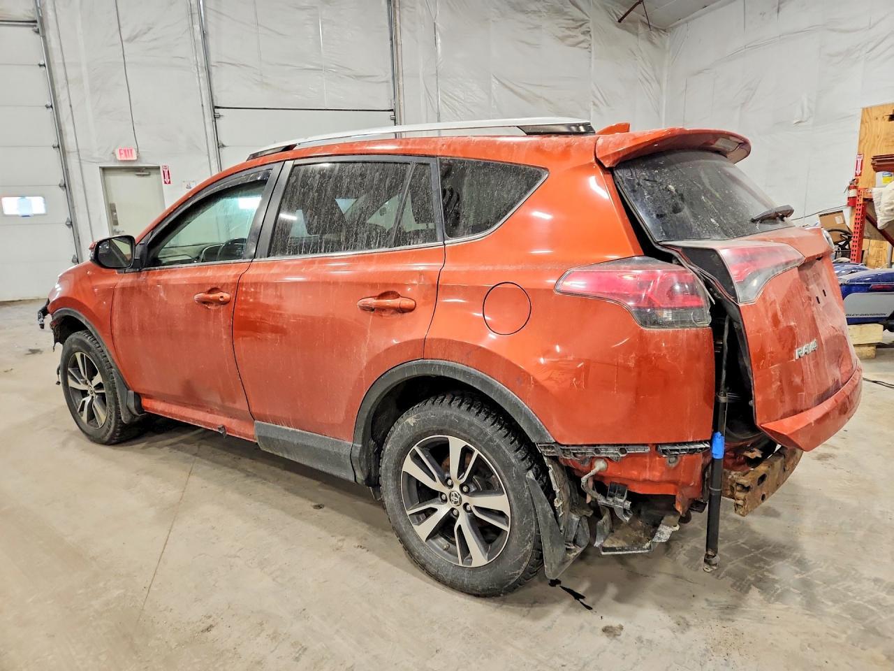 2016 Toyota Rav4 Xle - Image 2