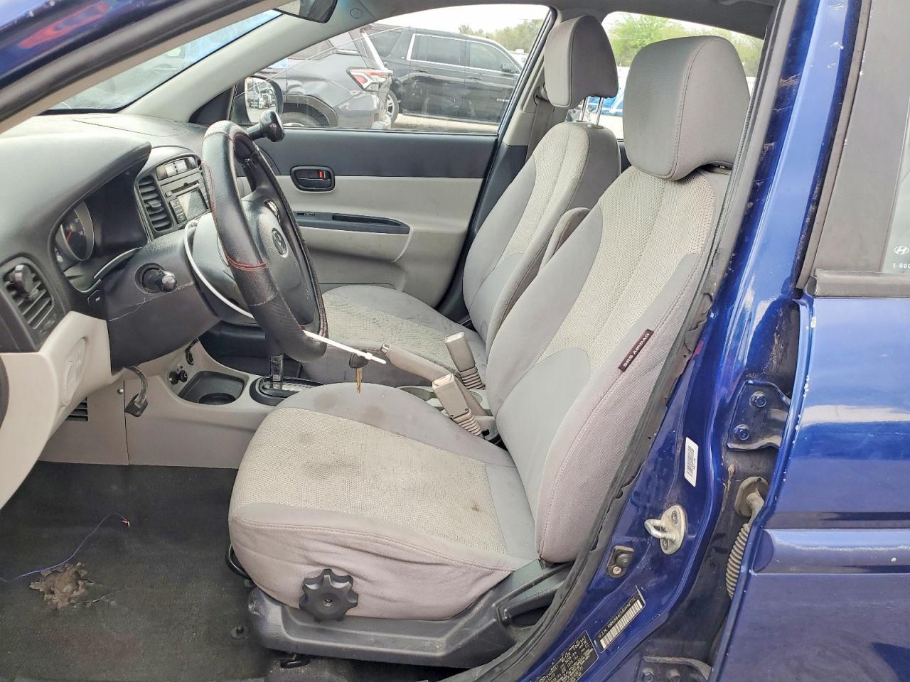 2010 Hyundai Accent Gls - Фото 7