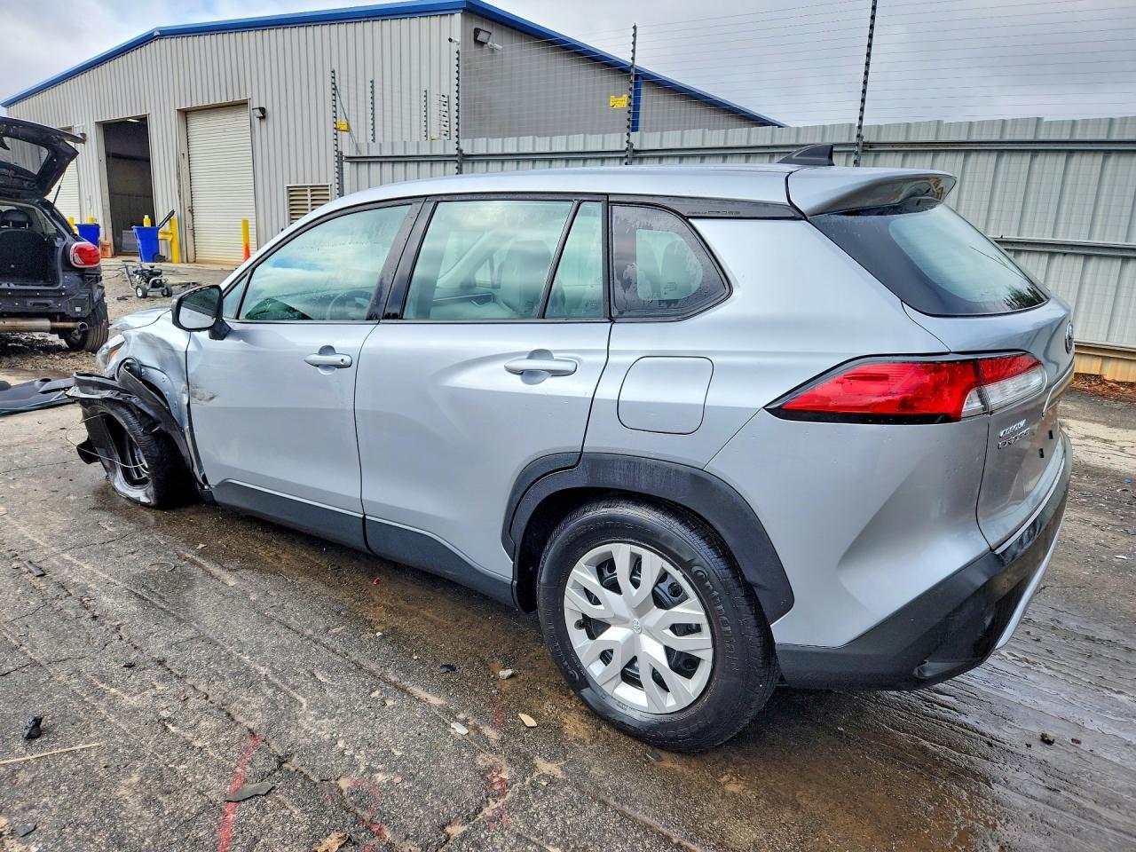 2025 Toyota Corolla Cross L - Image 2