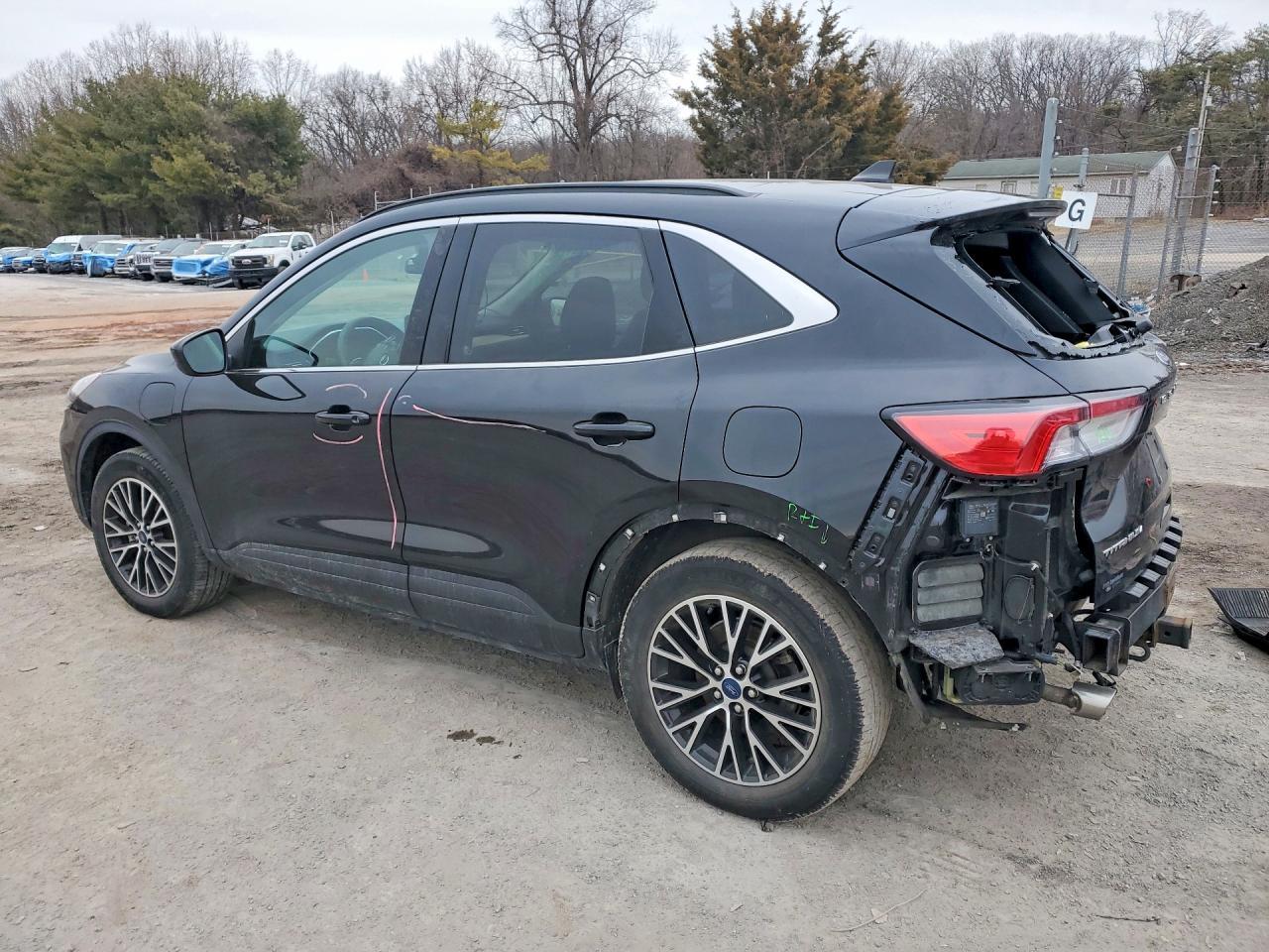 2022 Ford Escape Titanium - Фото 2