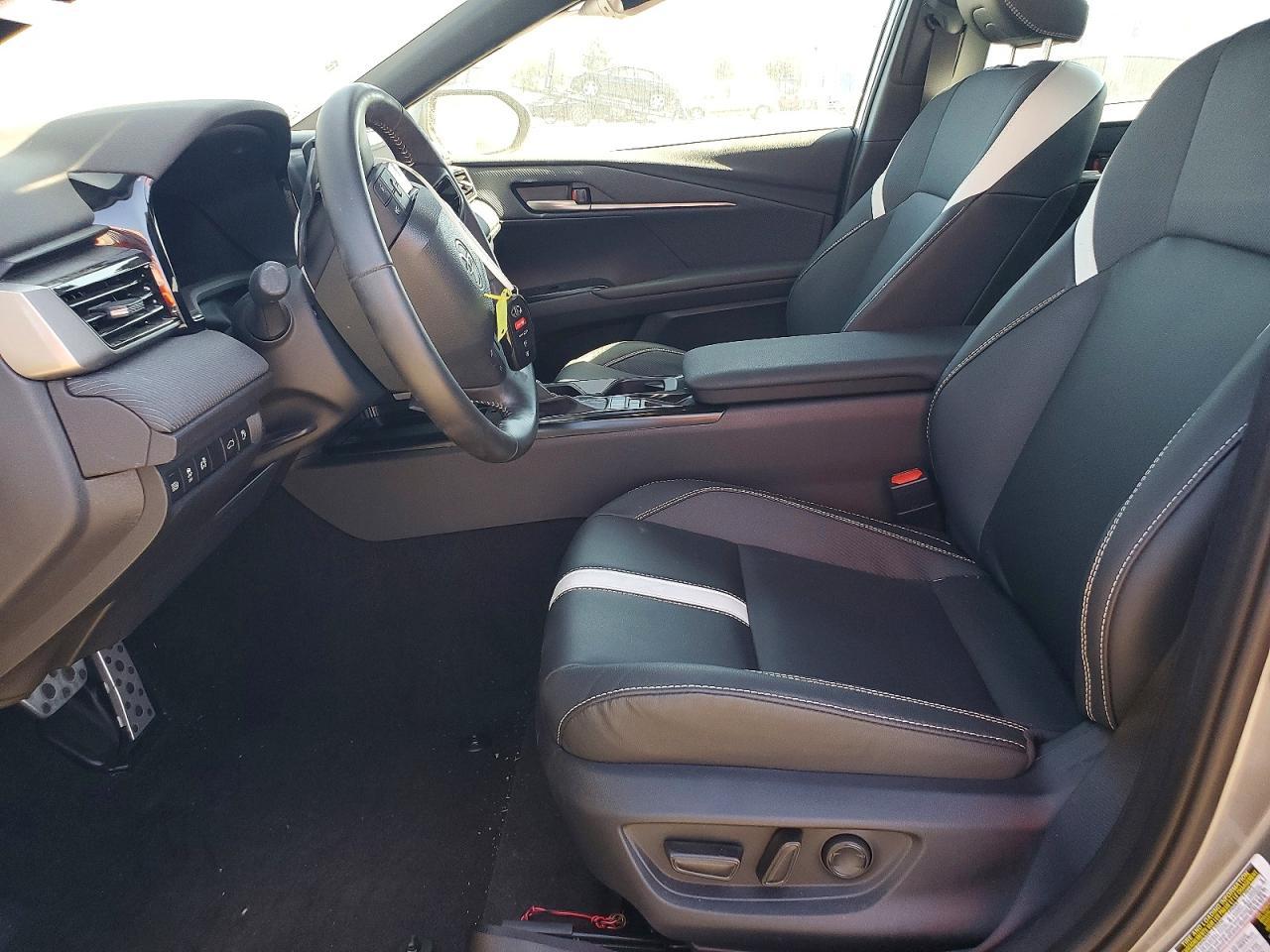 2025 Toyota Camry Se - Фото 7