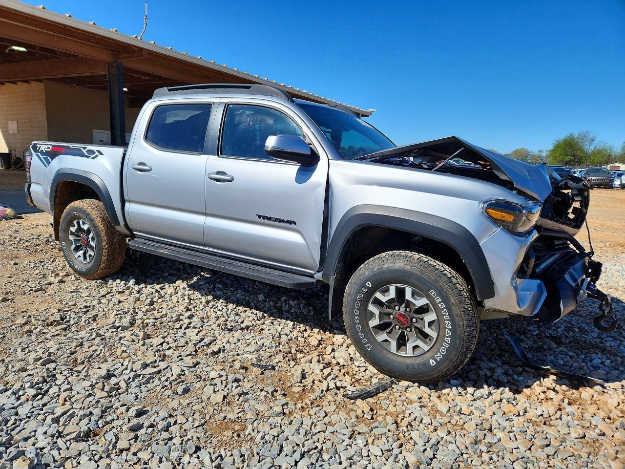2017 Toyota Tacoma Trd Off-Road - Image 4