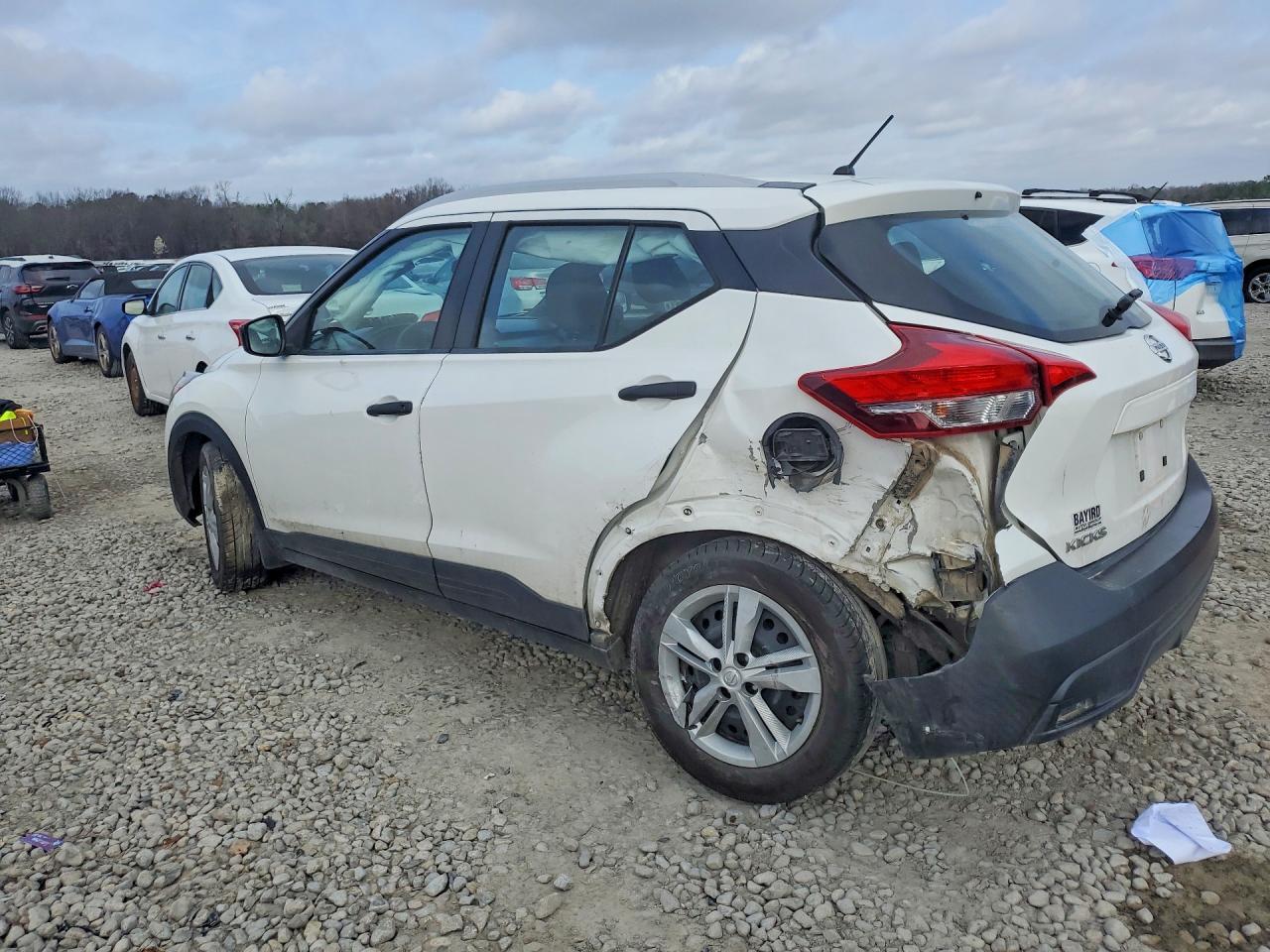 2019 Nissan Kicks S - Фото 2