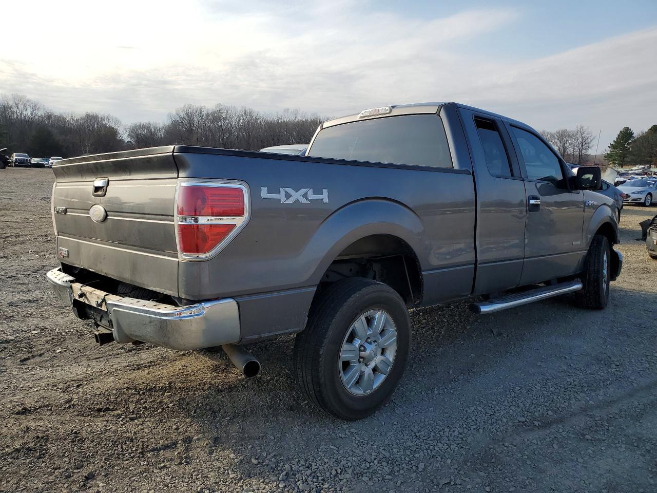 2011 Ford F150 Super Cab - Image 3