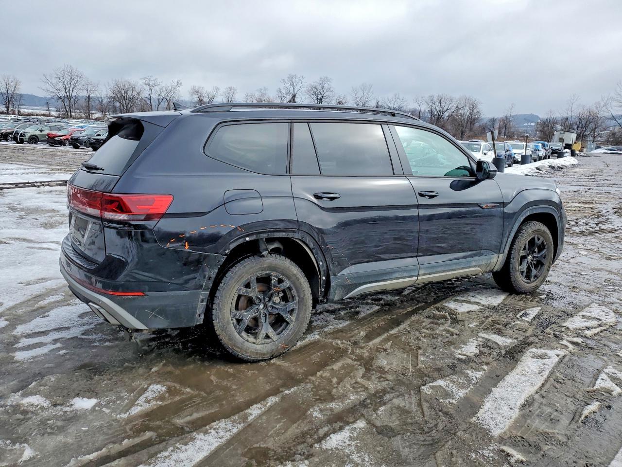 2026 Volkswagen Atlas Peak Edition Se - Image 3