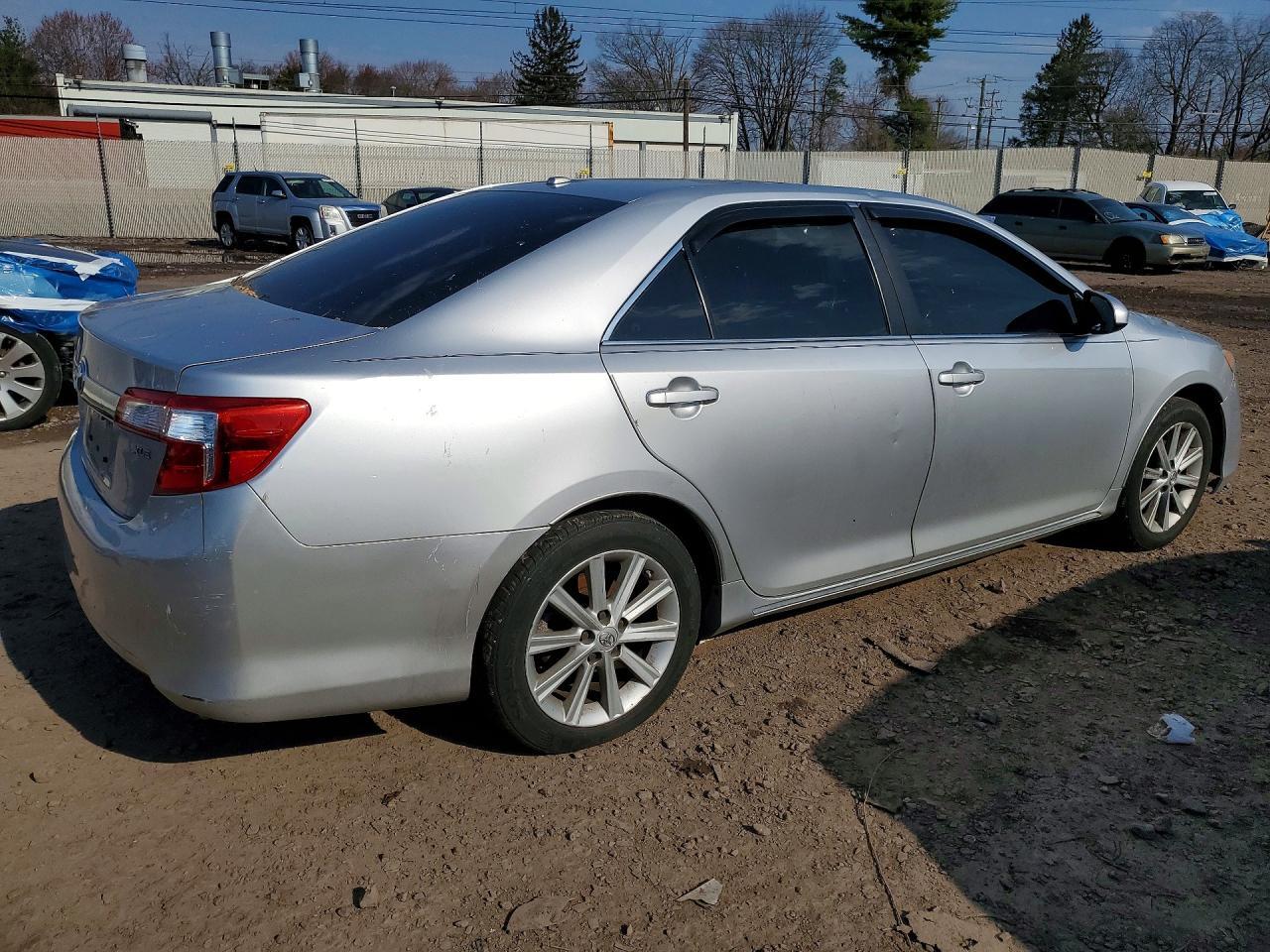 2014 Toyota Camry Xle - Фото 3
