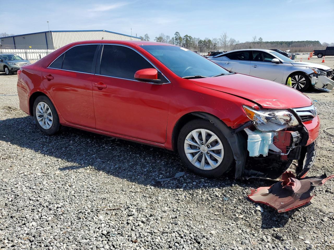 2012 Toyota Camry Le - Фото 4