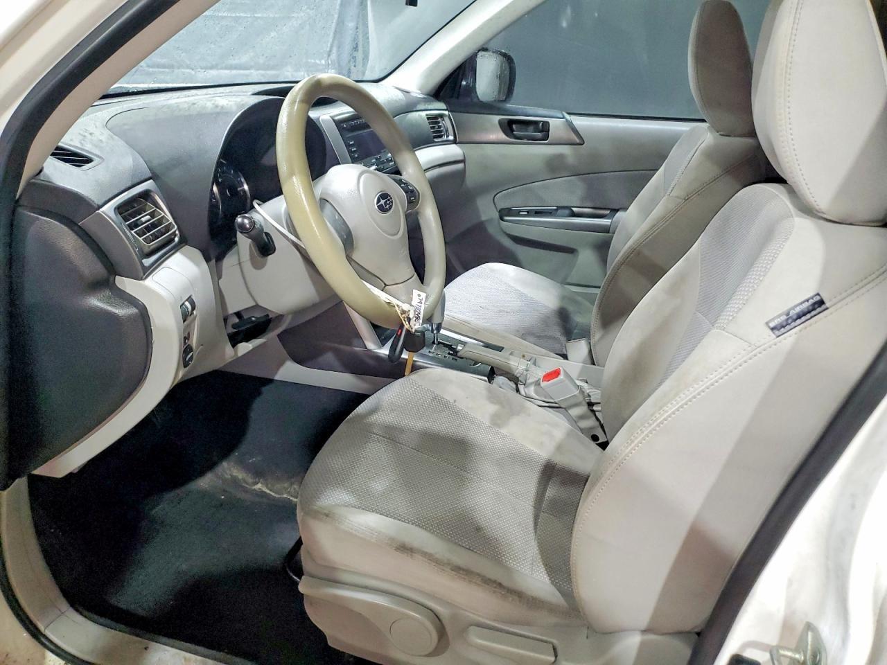 2011 Subaru Forester 2.5X - Фото 7
