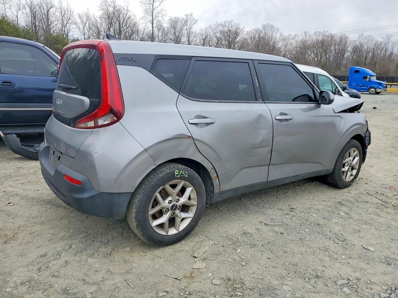 2022 Kia Soul Lx - Фото 3