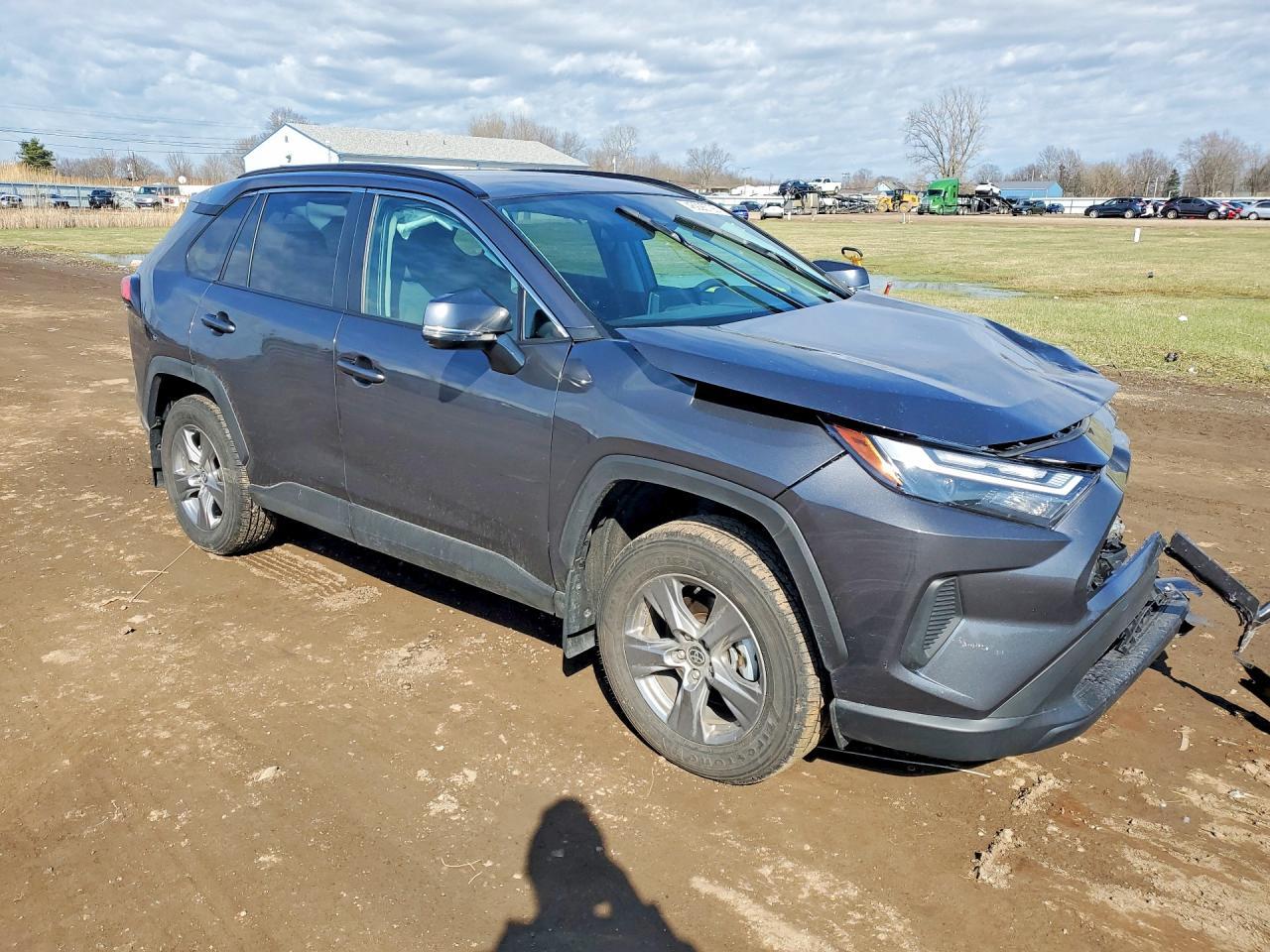 2024 Toyota Rav4 Xle - Image 4