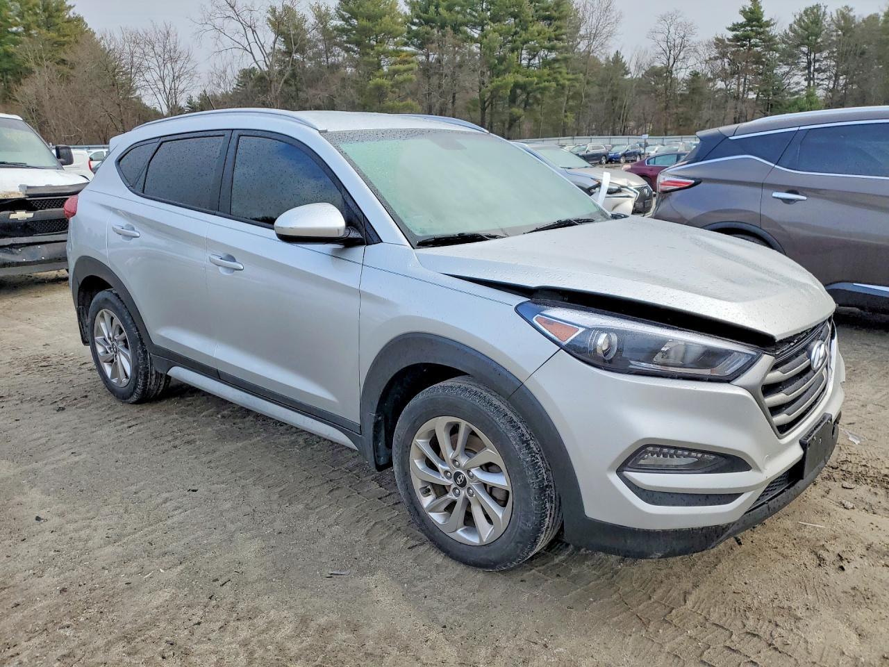 2017 Hyundai Tucson Se - Фото 4