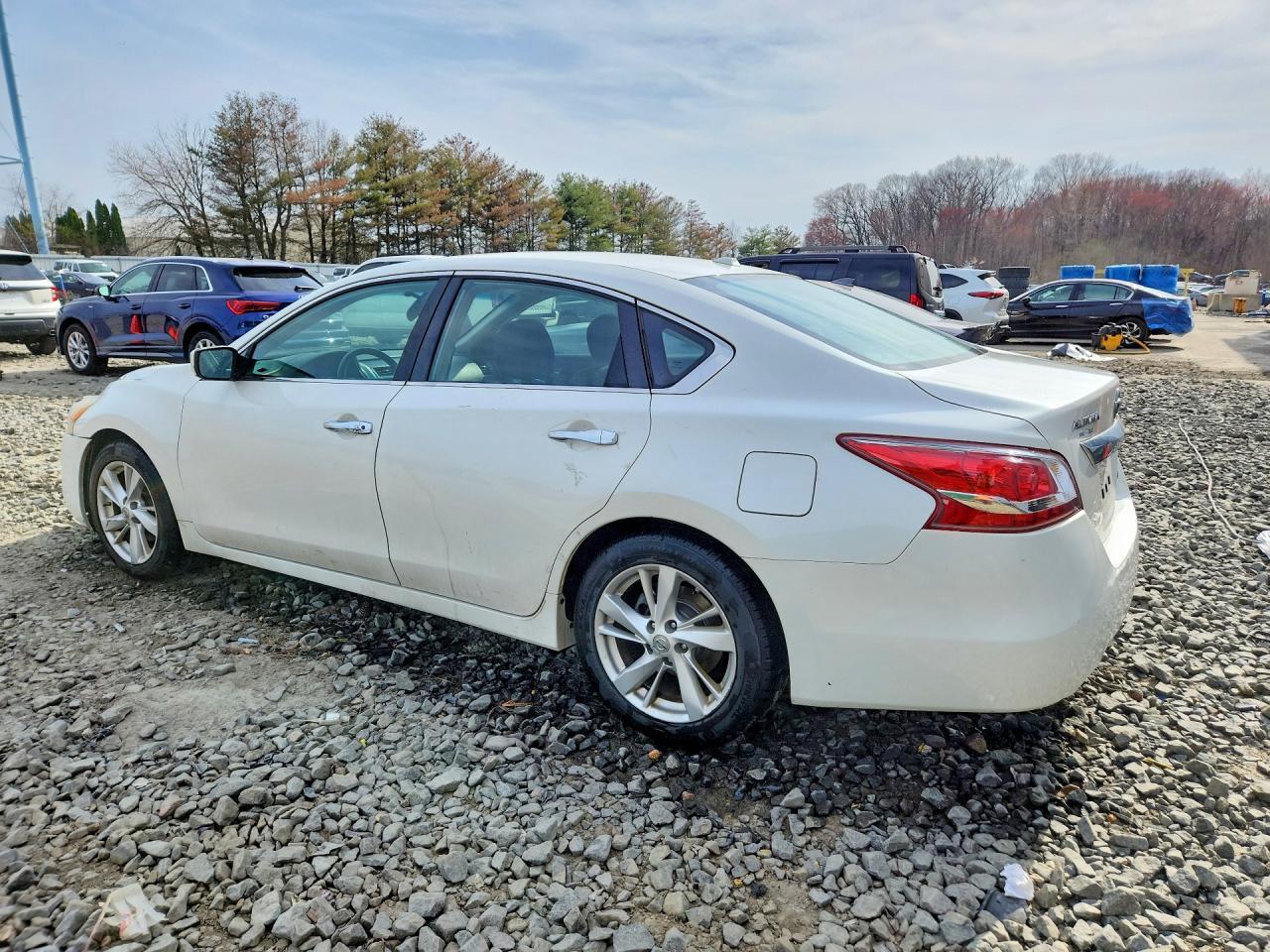 2013 Nissan Altima 2.5 - Image 2
