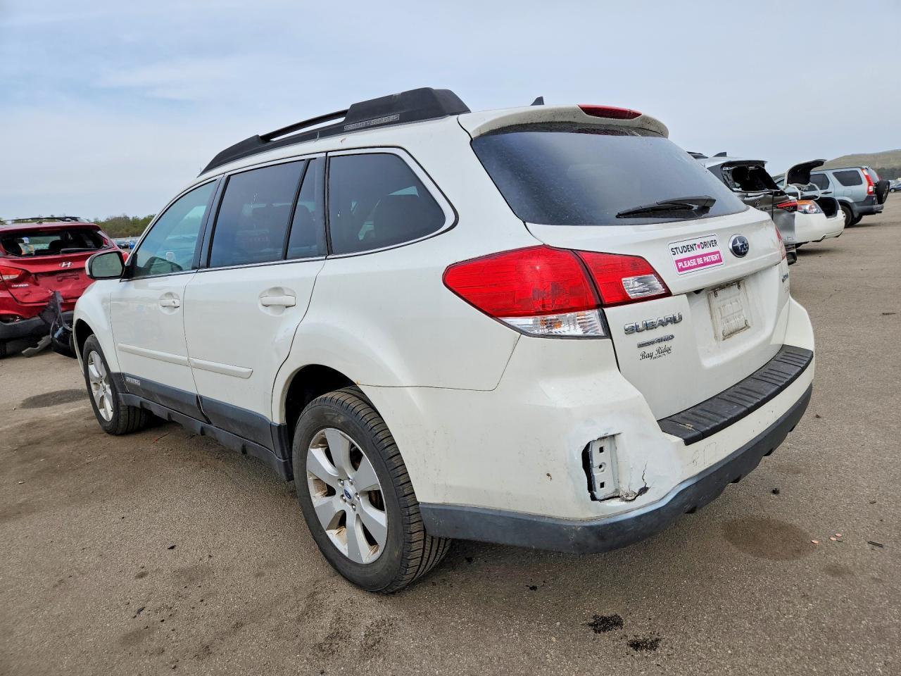 2012 Subaru Outback 2.5I Limited - Image 2