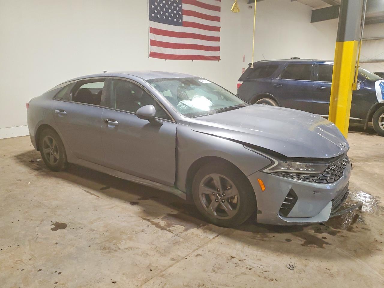 2021 Kia K5 Lx - Image 4