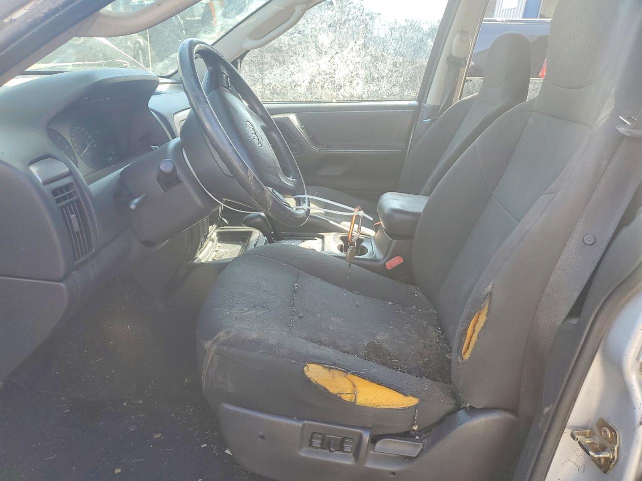 2004 Jeep Grand Cherokee Laredo - Image 7