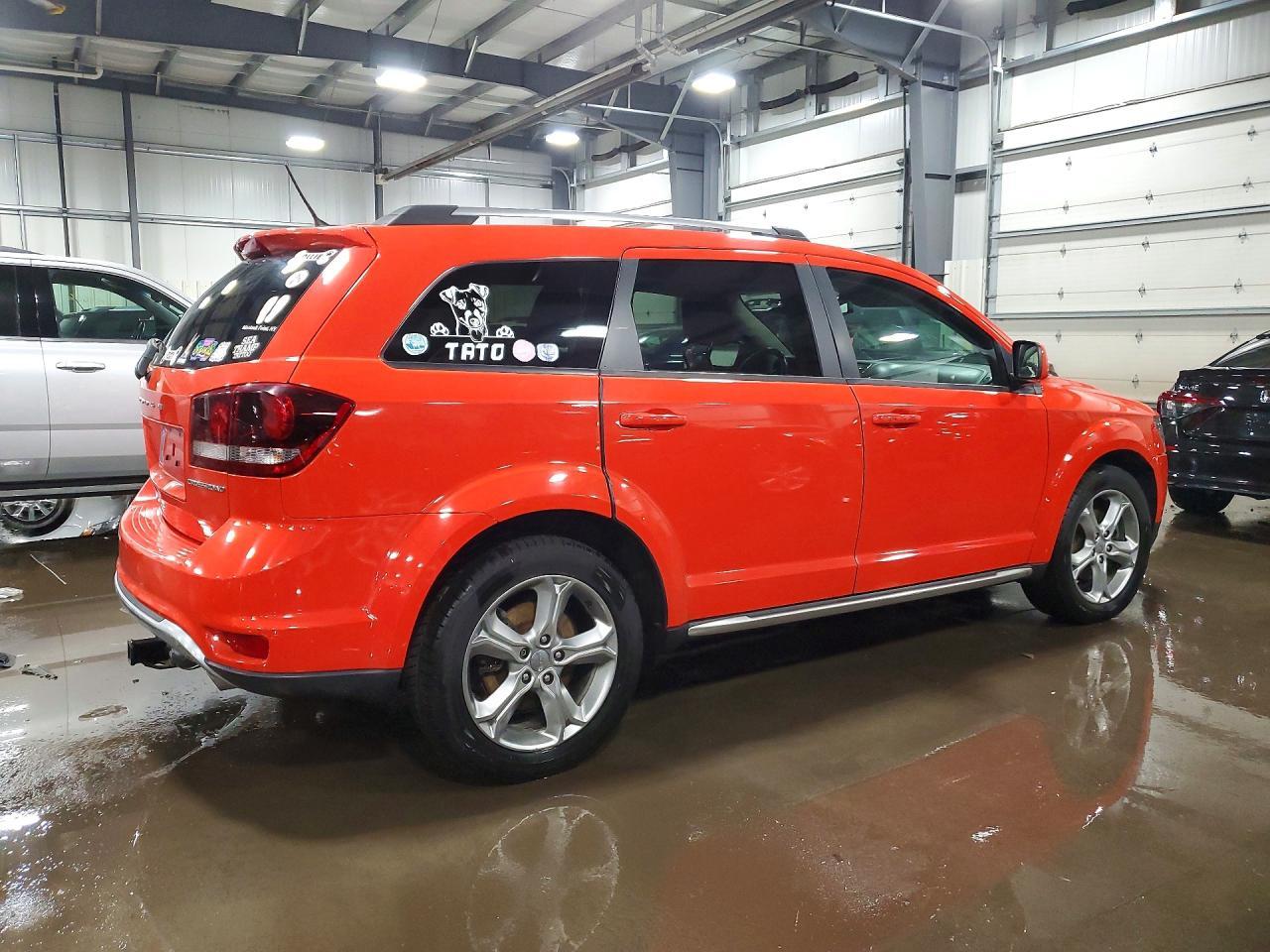 2017 Dodge Journey Crossroad - Image 3