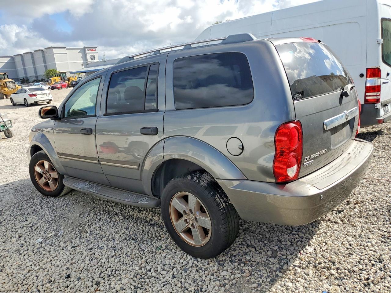 2007 Dodge Durango Limited - Image 2