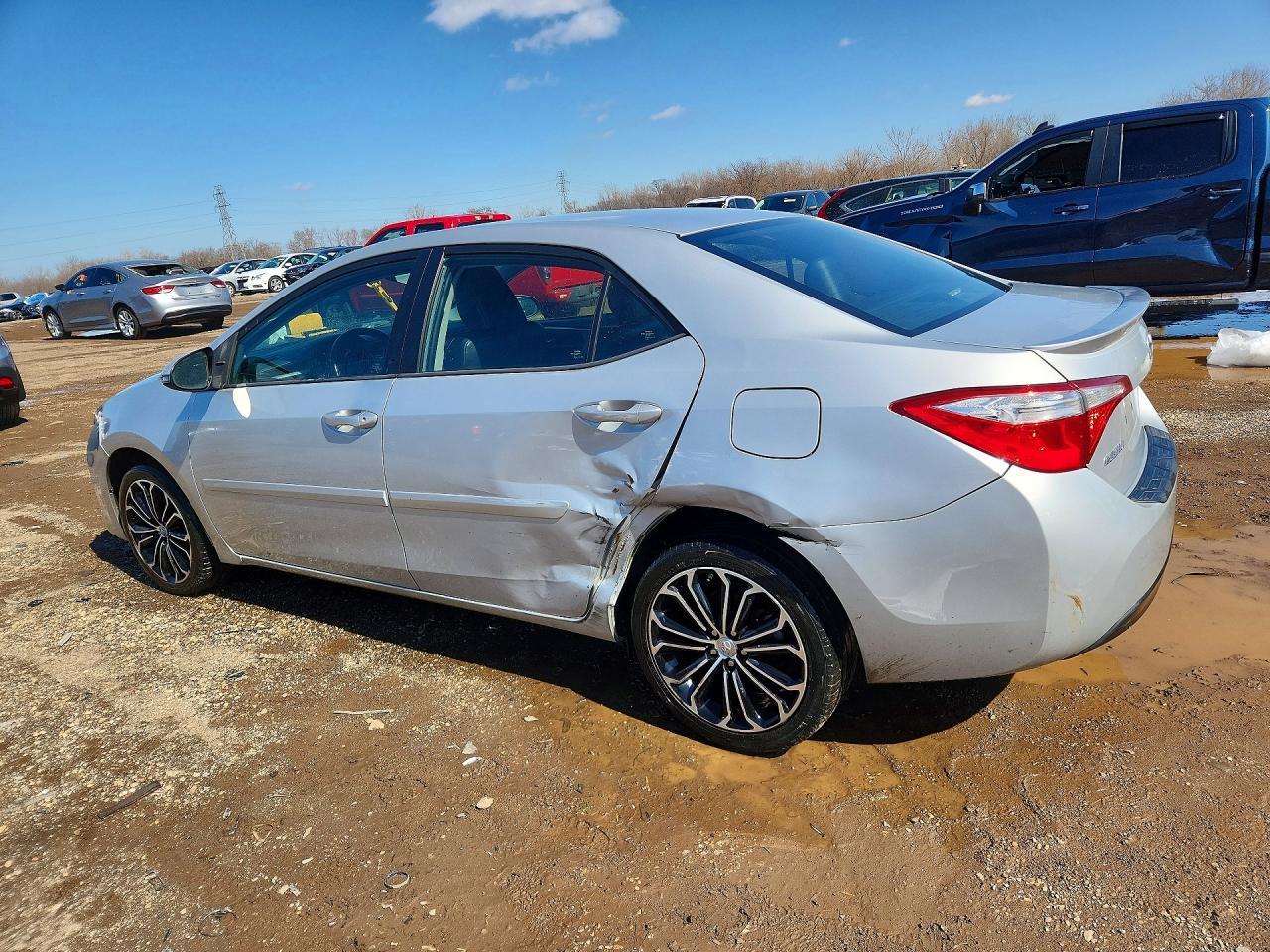 2015 Toyota Corolla S Plus - Фото 2