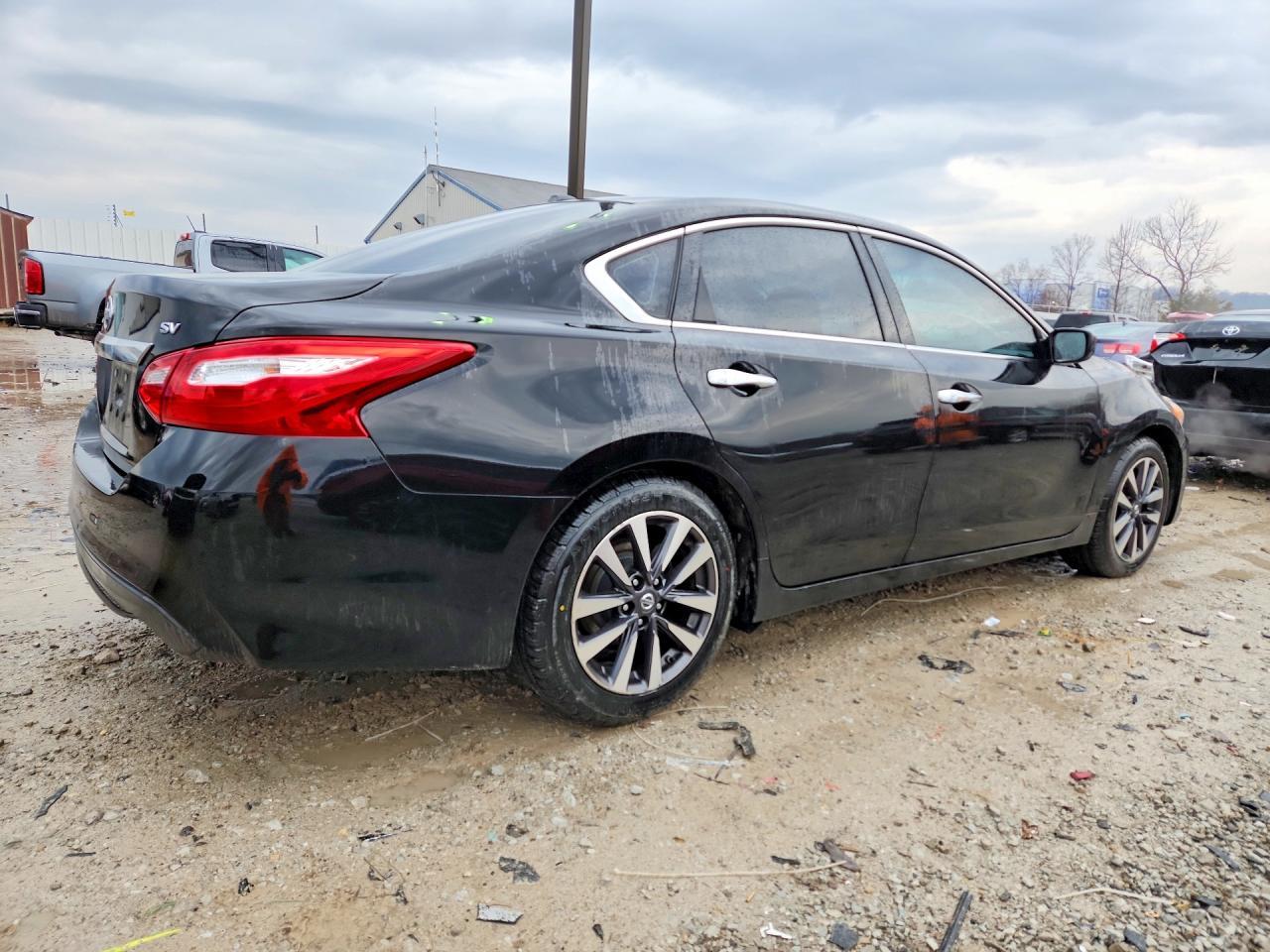 2017 Nissan Altima 2.5 Sv - Фото 3