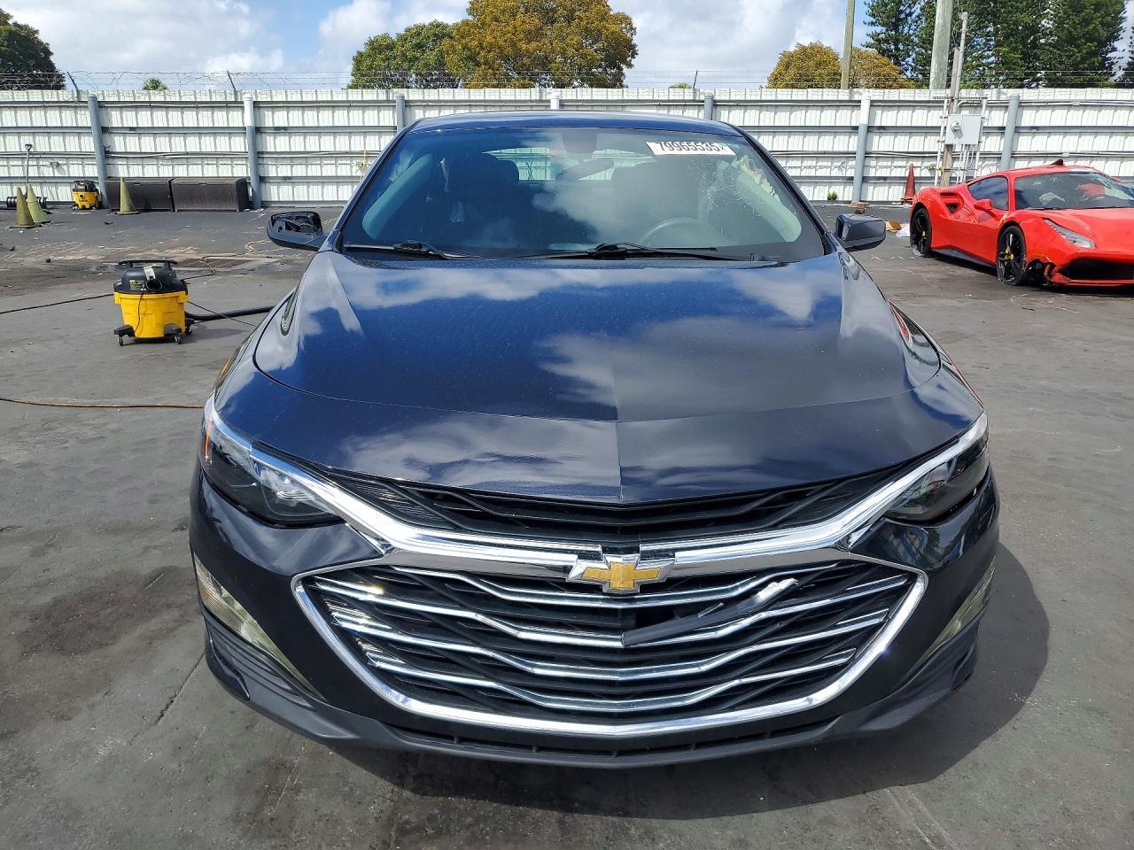 2022 Chevrolet Malibu Lt - Image 5