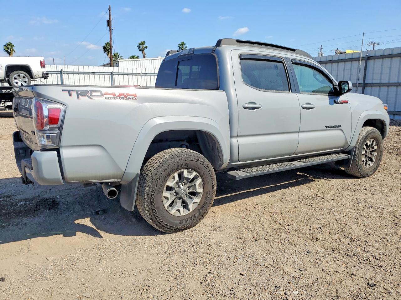 2019 Toyota Tacoma Double Cab - Image 3