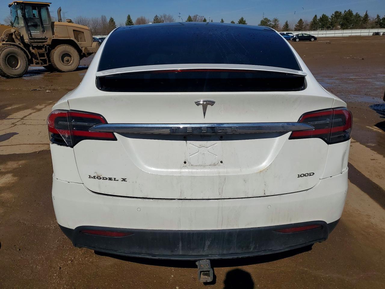 2017 Tesla Model X - Image 6