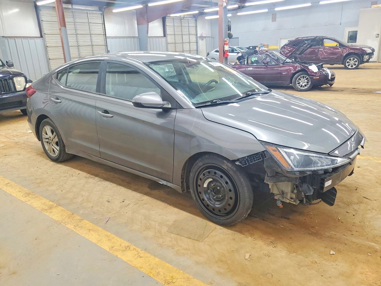 2019 Hyundai Elantra Sel - Image 4
