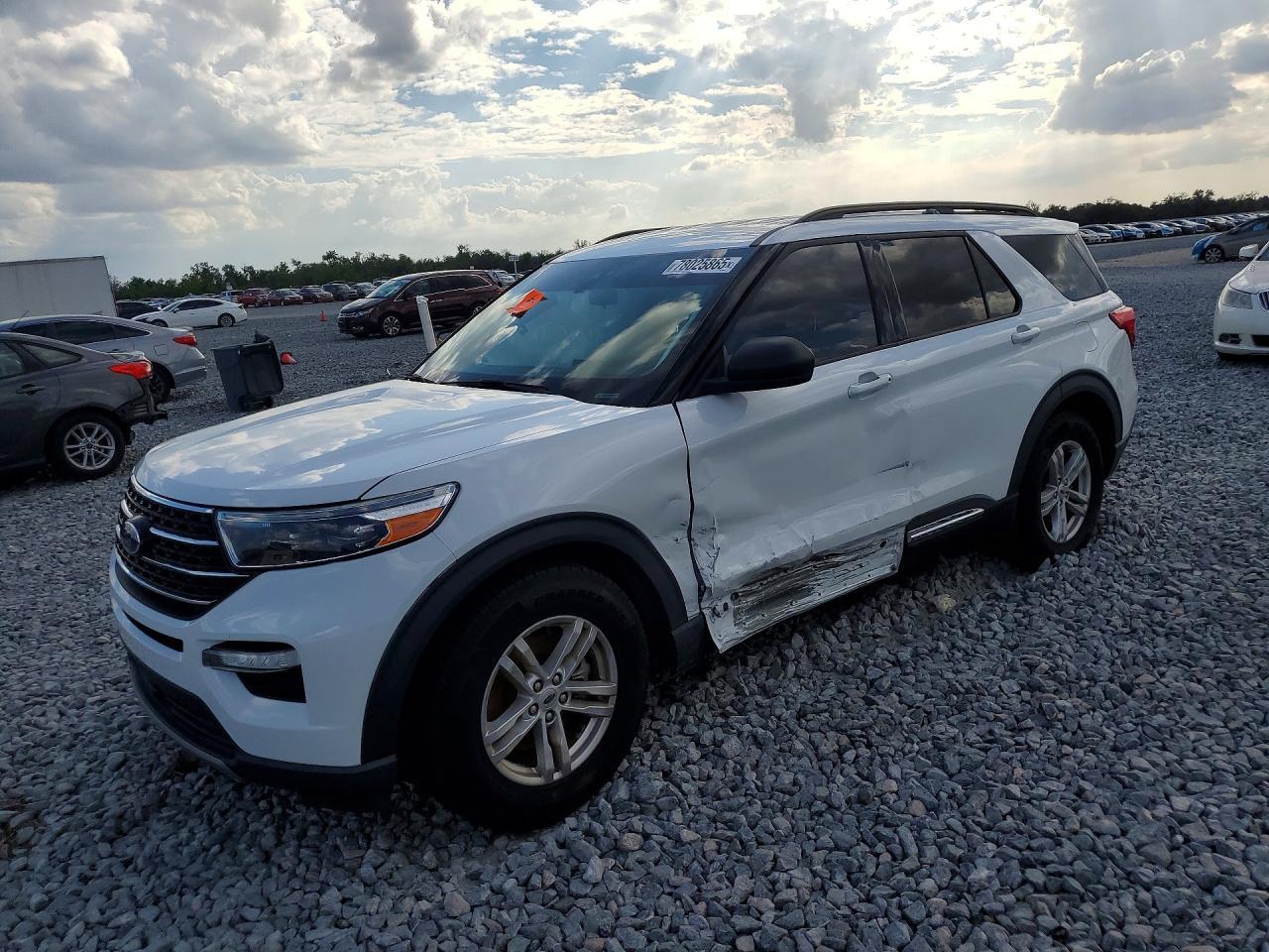 2022 Ford Explorer Xlt
