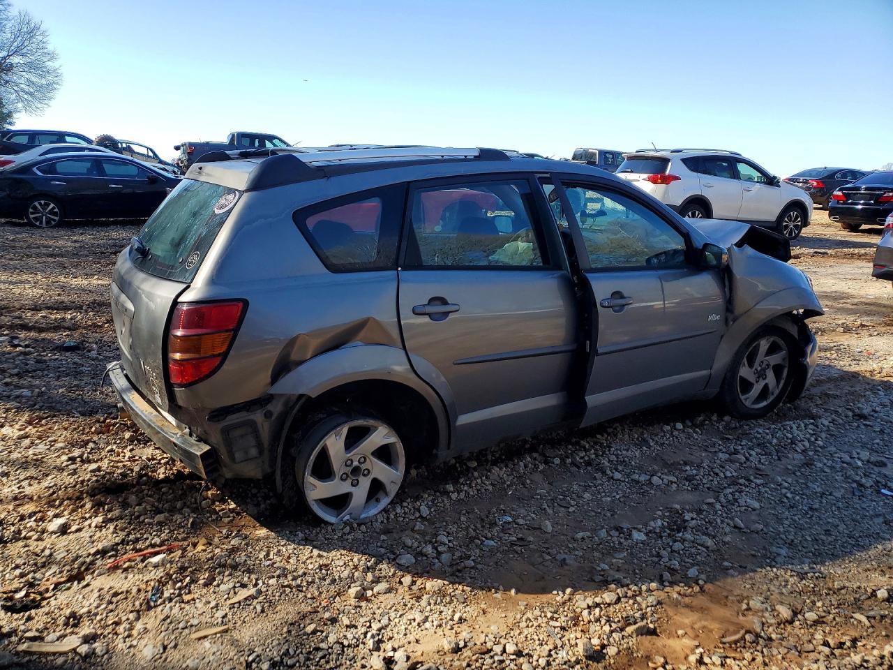 2004 Pontiac Vibe - Фото 3