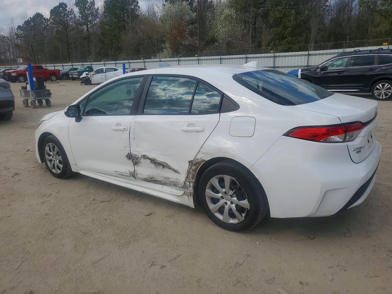 2022 Toyota Corolla Le - Фото 2