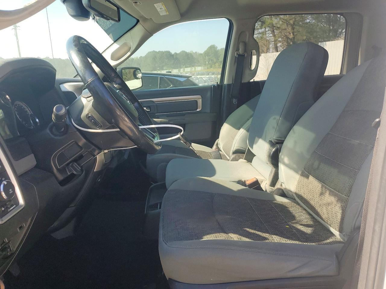 2019 Ram 1500 Classic Slt - Image 7