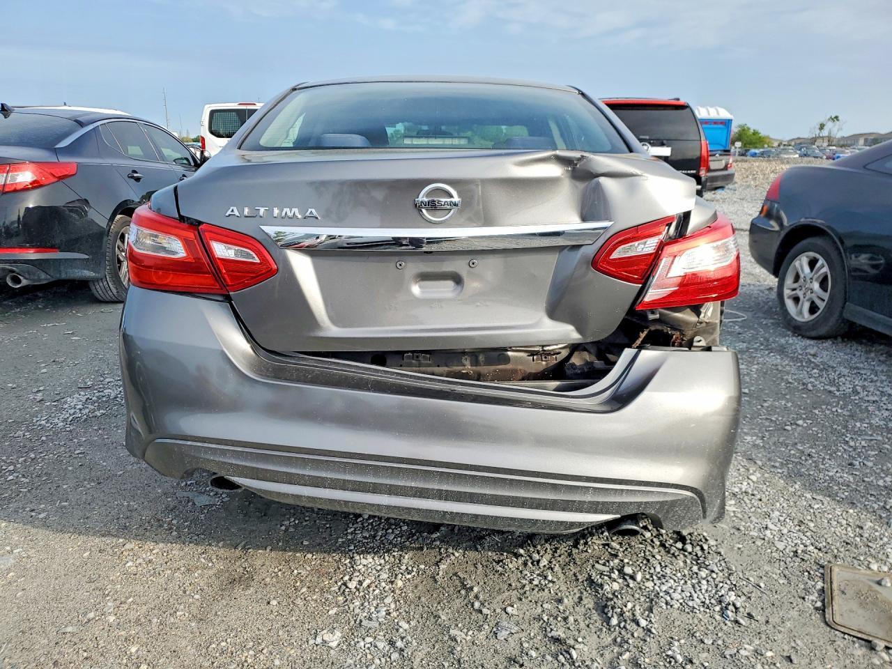 2016 Nissan Altima 2.5 S - Image 6