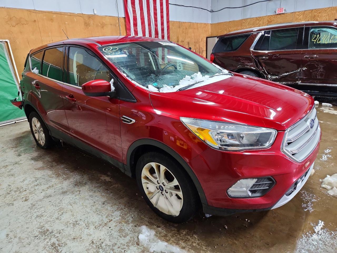2019 Ford Escape Se - Фото 4