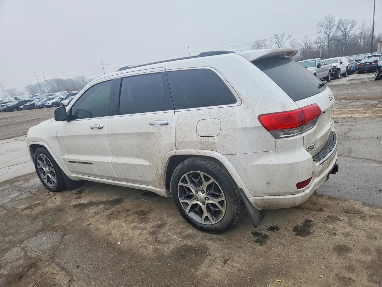 2019 Jeep Grand Cherokee Overland - Фото 2