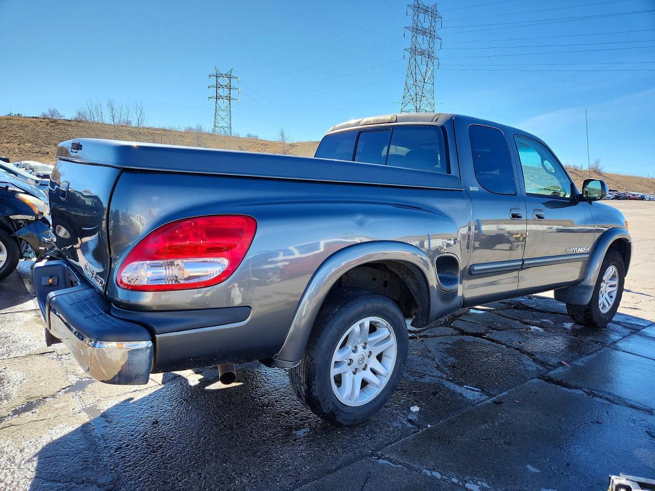 2004 Toyota Tundra Sr5 - Image 3