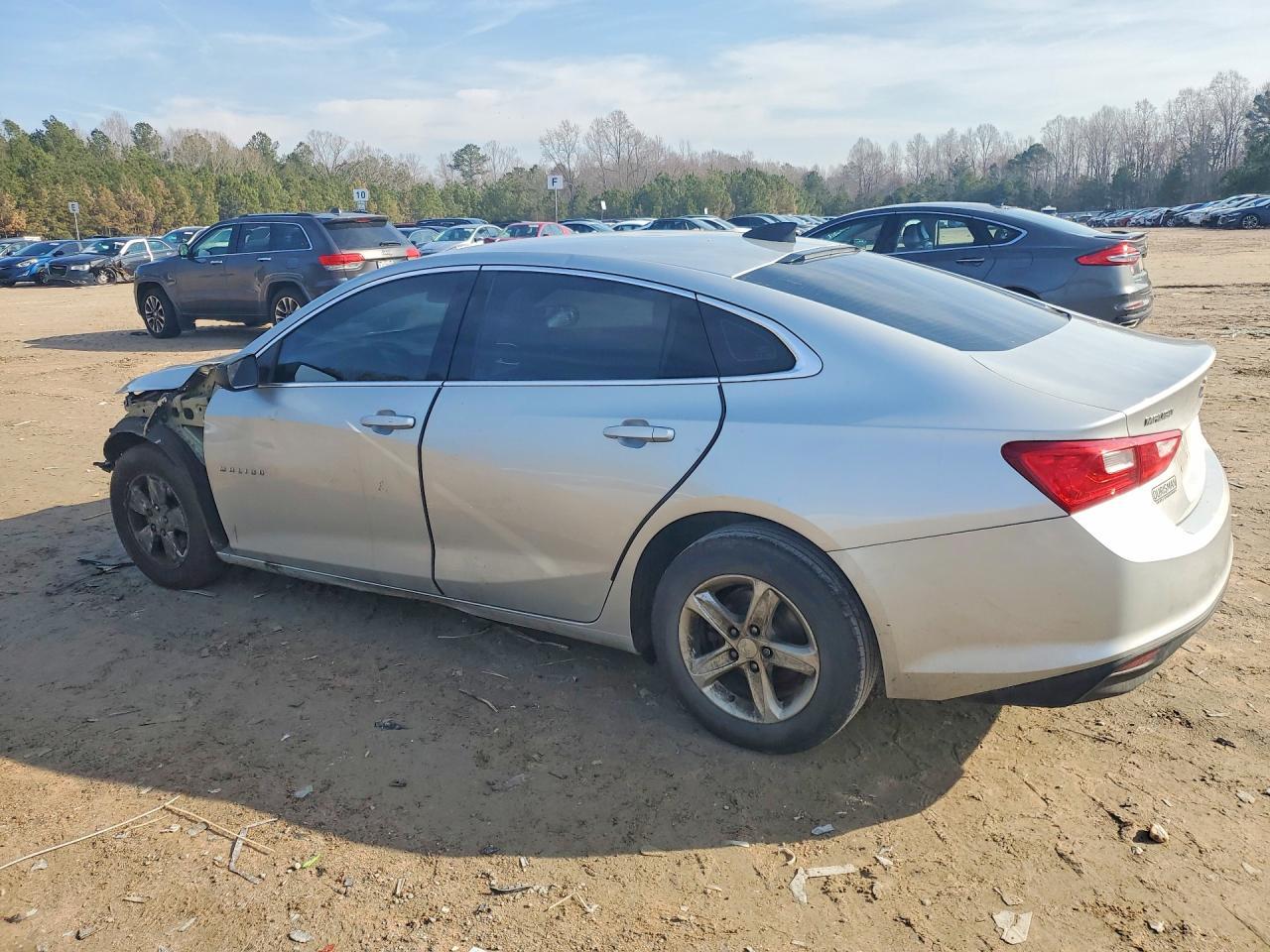 2019 Chevrolet Malibu Ls - Image 2