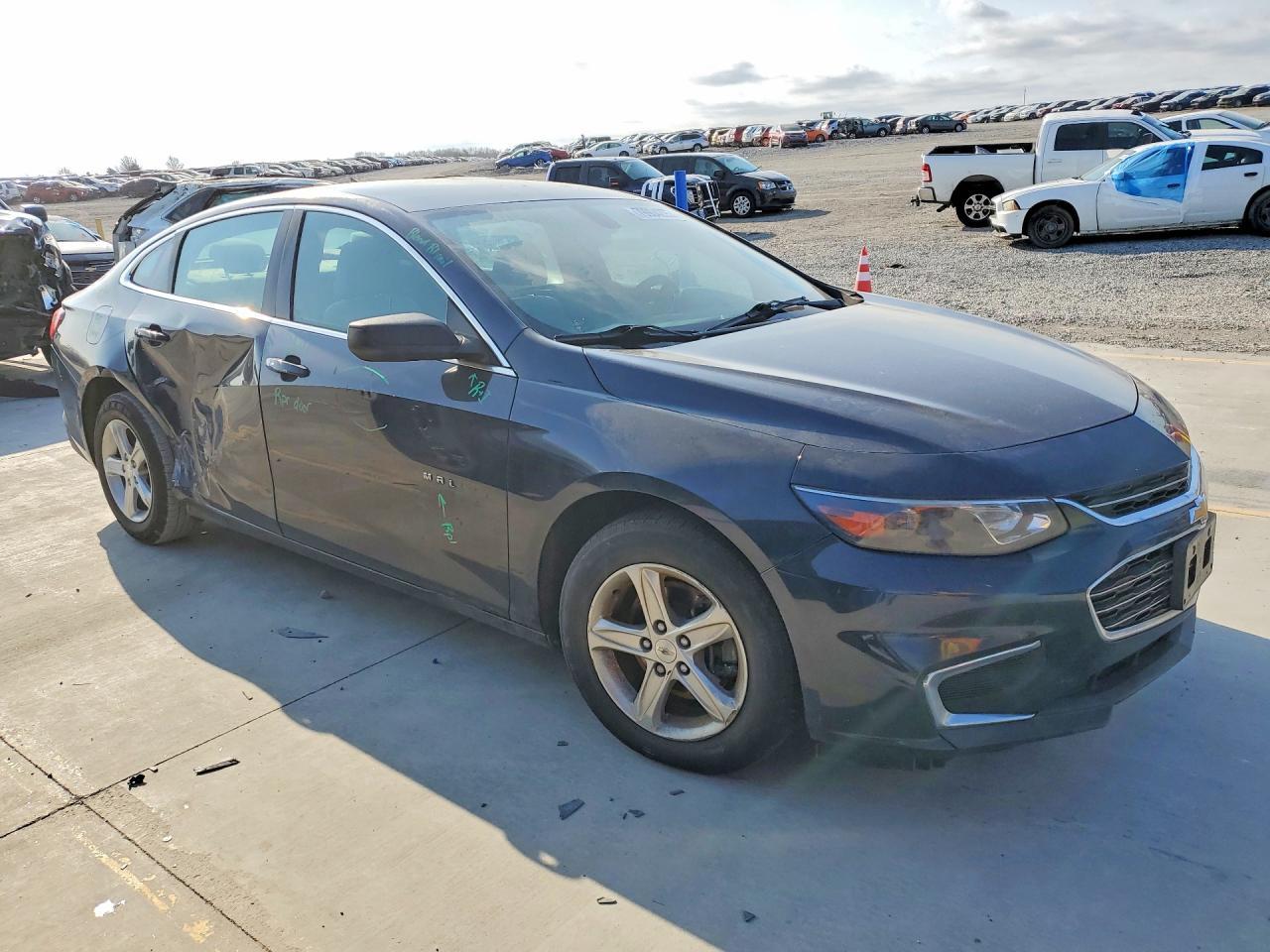 2017 Chevrolet Malibu Ls - Image 4