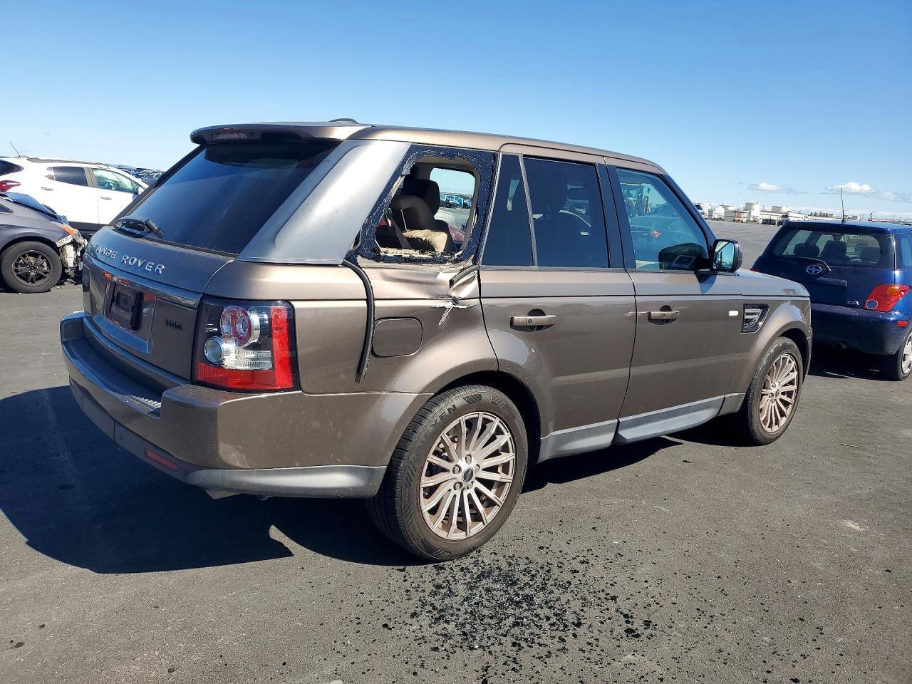 2012 Land Rover Range Rover Sport Hse - Image 3