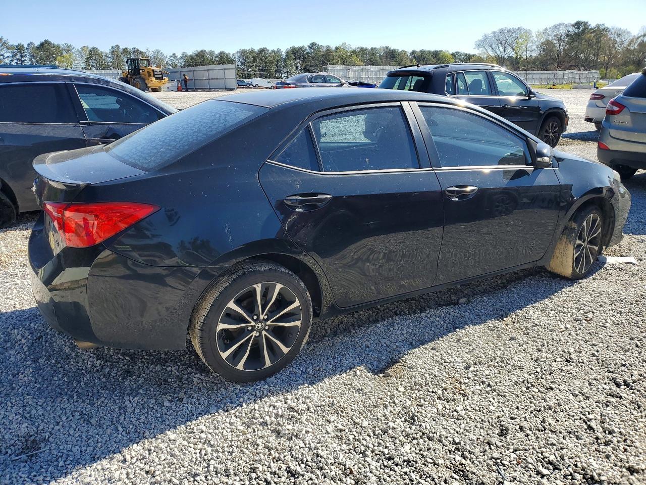 2019 Toyota Corolla Se - Image 3