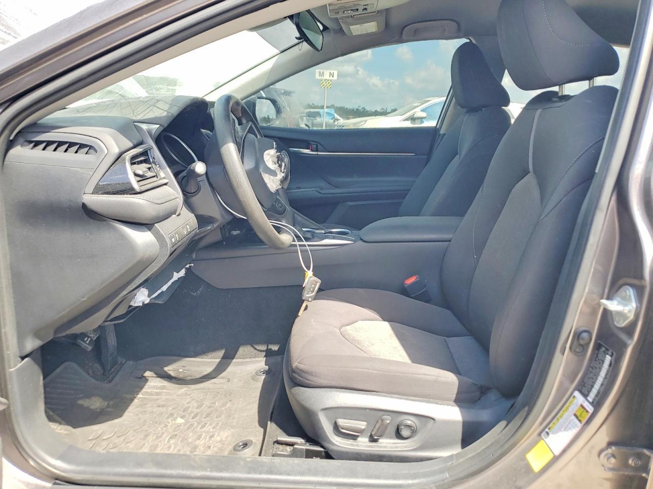 2024 Toyota Camry Le - Image 7